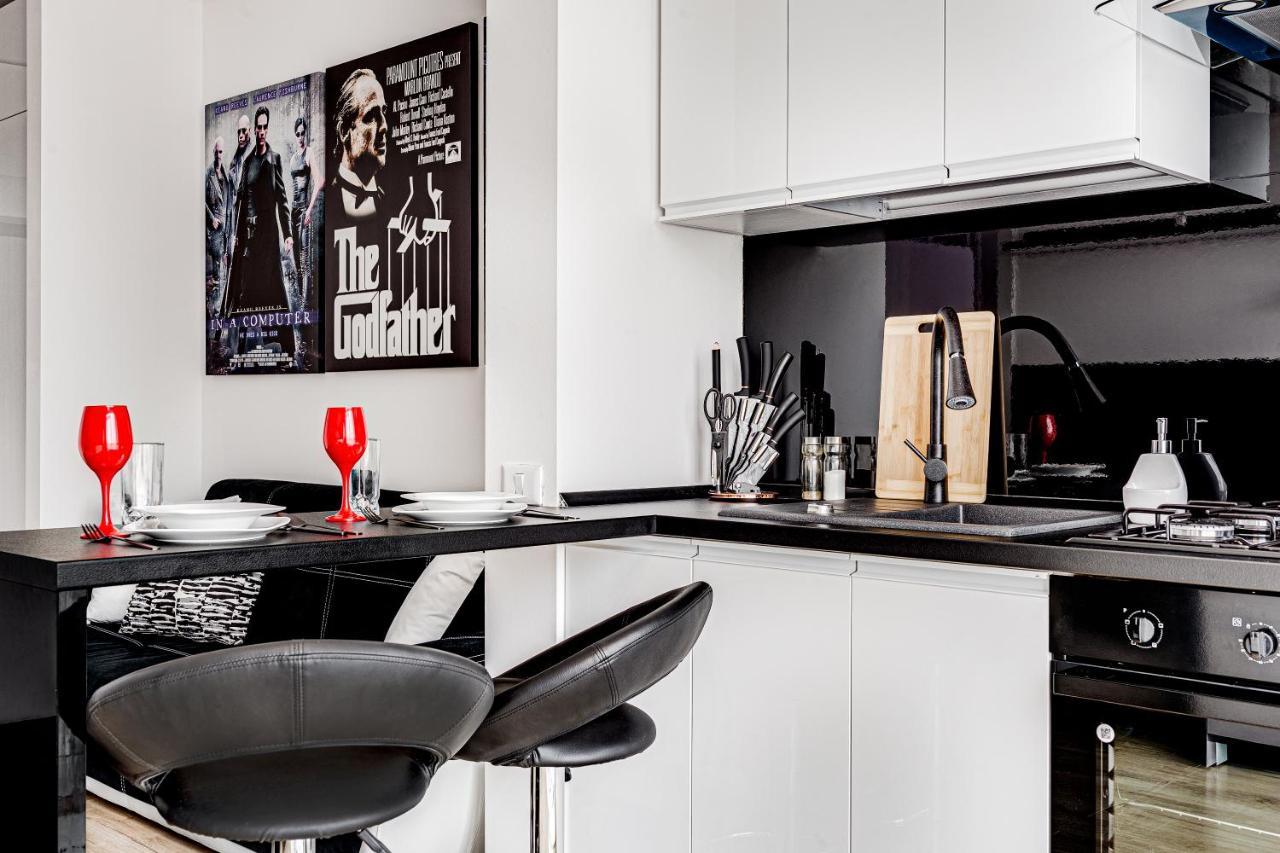 Апартаменти Ari Cinema Apartament With 2M Videoproiector Арад Екстер'єр фото