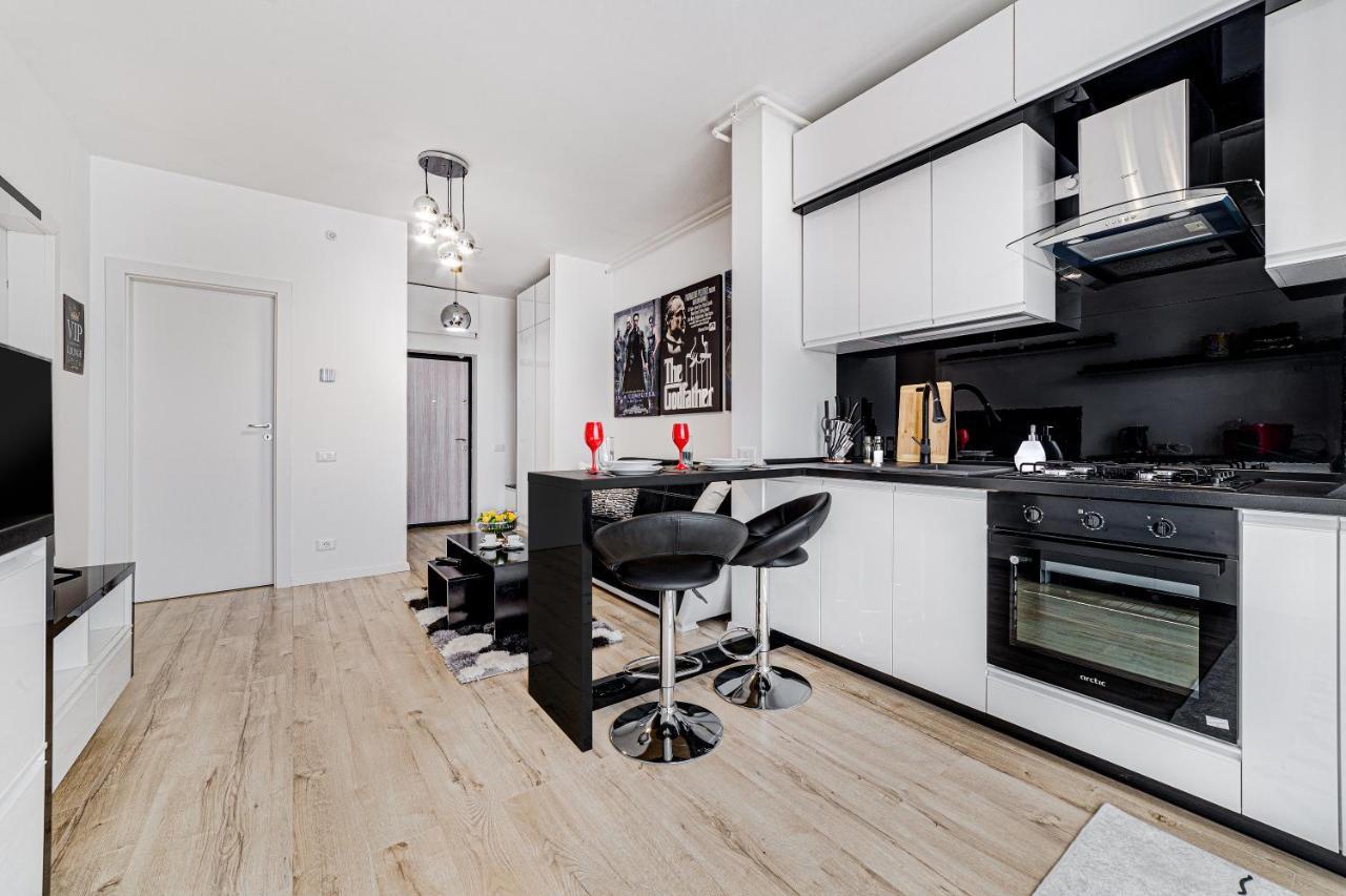 Апартаменти Ari Cinema Apartament With 2M Videoproiector Арад Екстер'єр фото