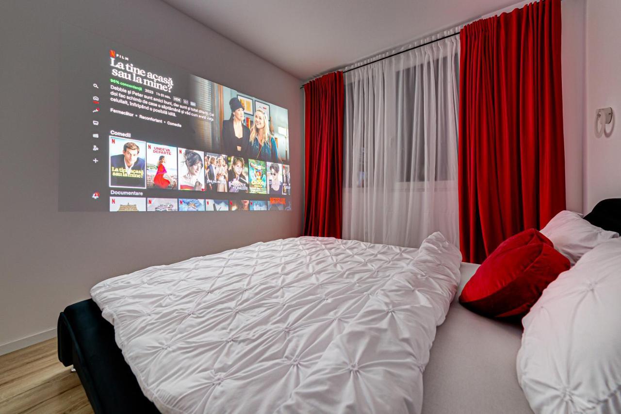 Апартаменти Ari Cinema Apartament With 2M Videoproiector Арад Екстер'єр фото