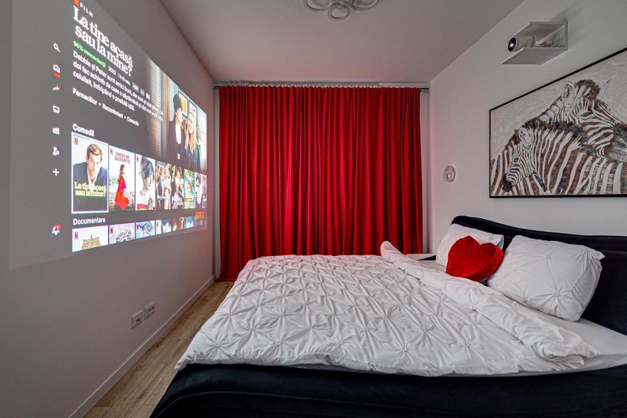 Апартаменти Ari Cinema Apartament With 2M Videoproiector Арад Екстер'єр фото